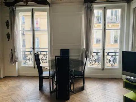 Loft Artistique Parisien Apartment Paris